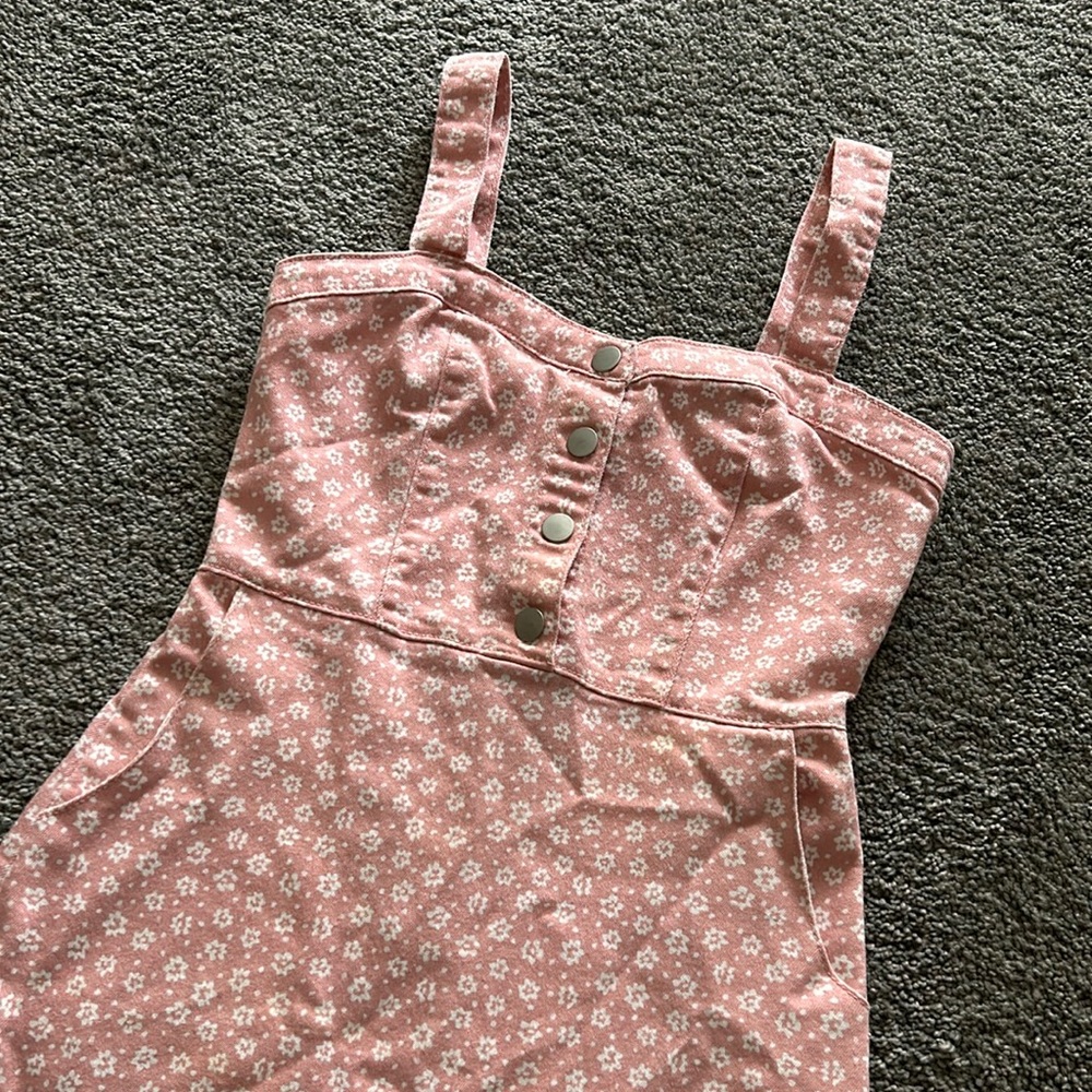 Jean floral dress with pockets!
